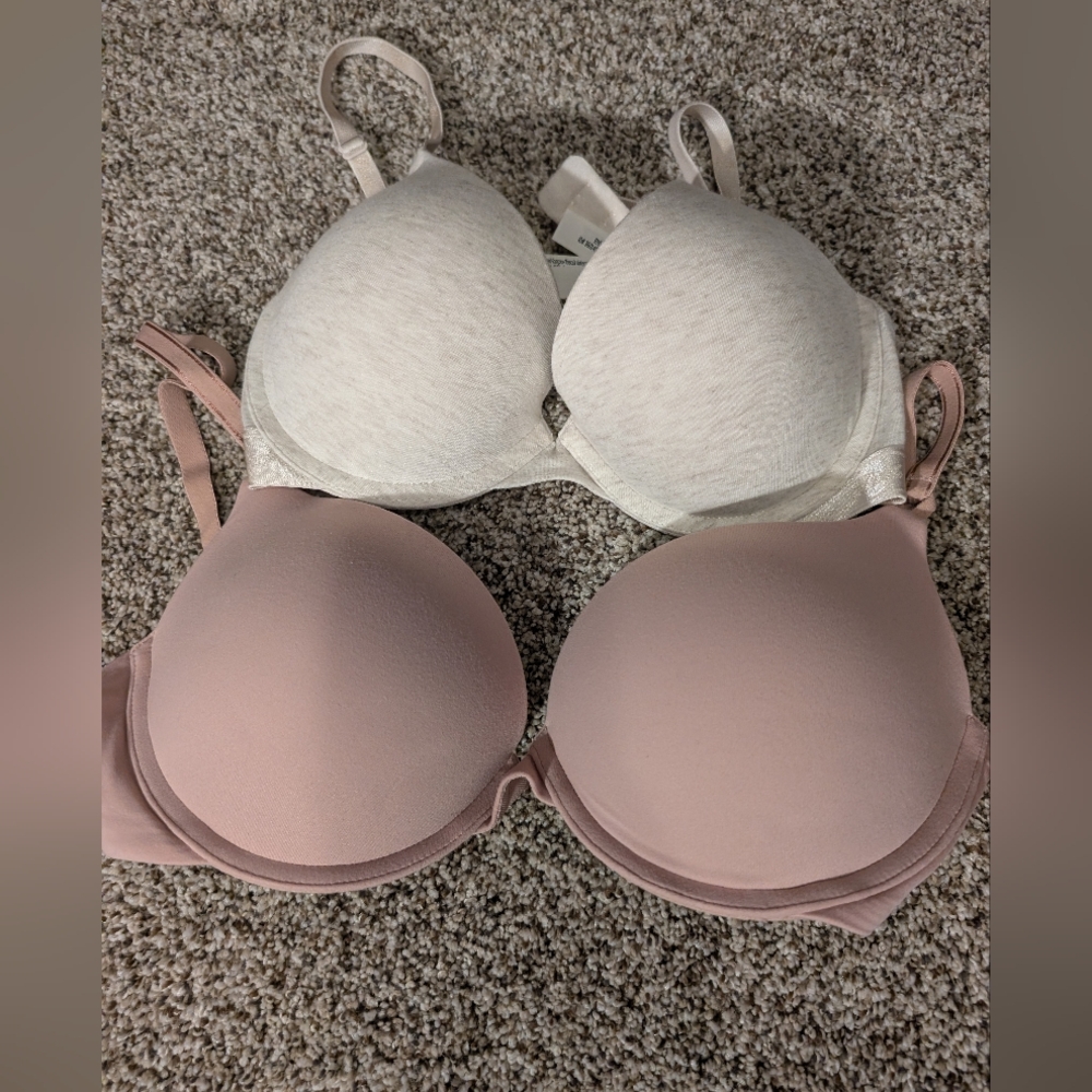 34C, Victoria'Secret/Soma- Natural and Pink Bras